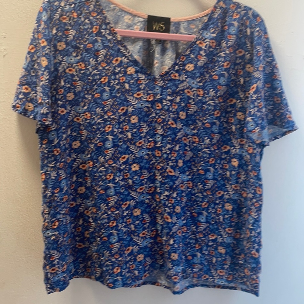 Brand W5 Size large